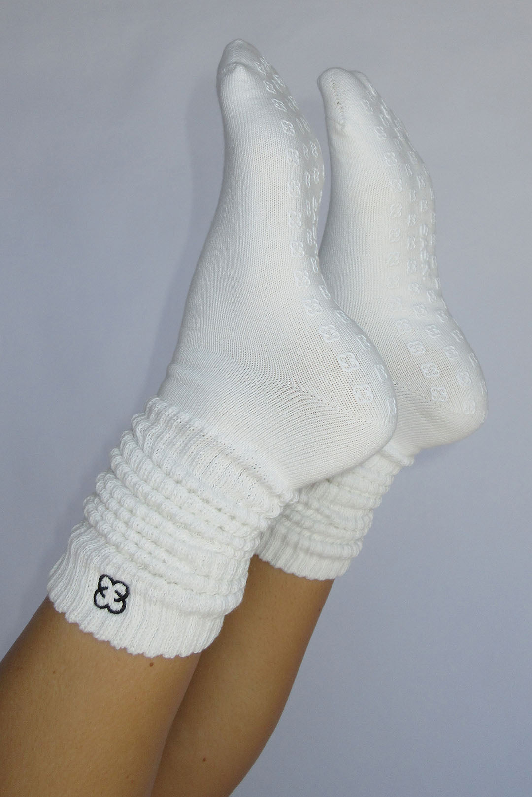 Slouchy Grip Socks | White